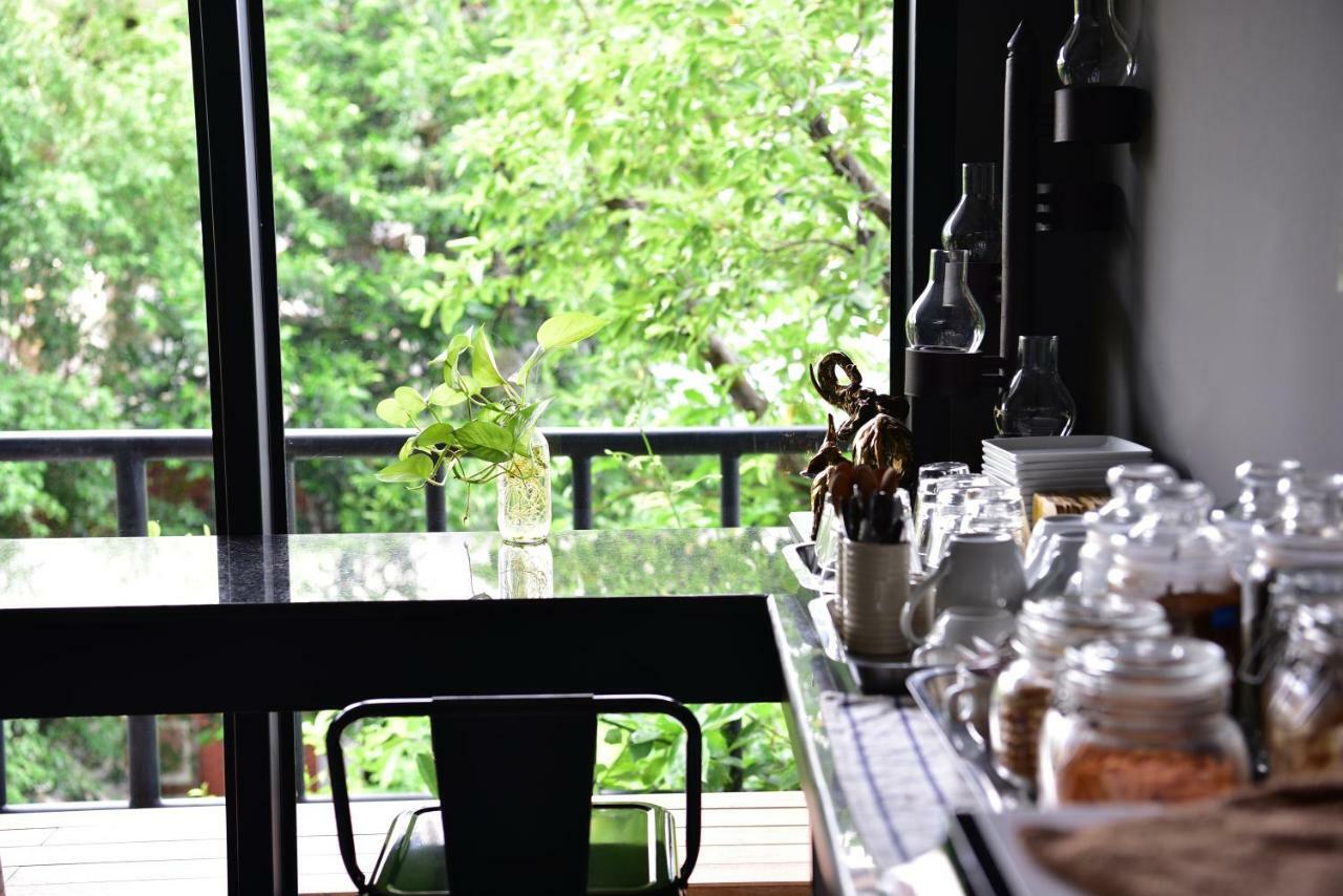 Forrest Bangkok Hotel Exterior photo